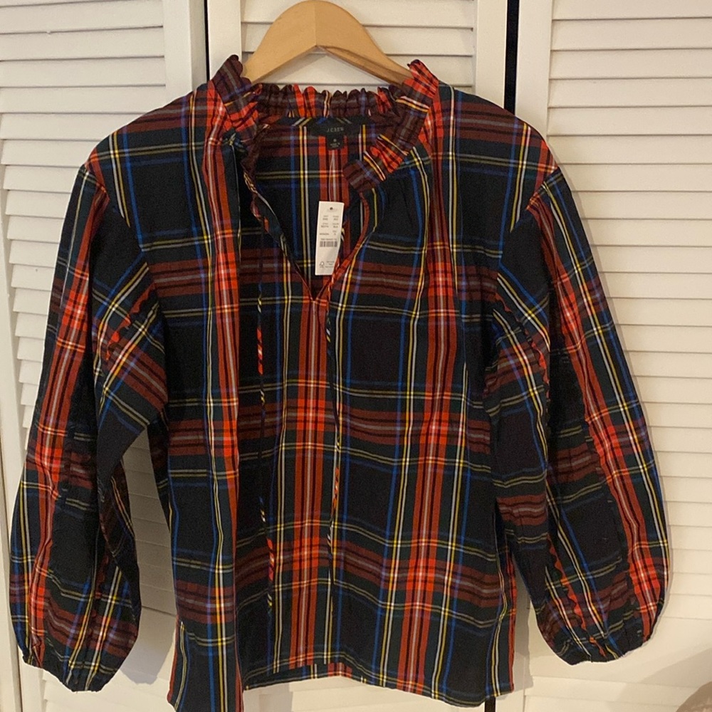 New with Tags J Crew Scalloped tie-neck top in Stewart tartan size small